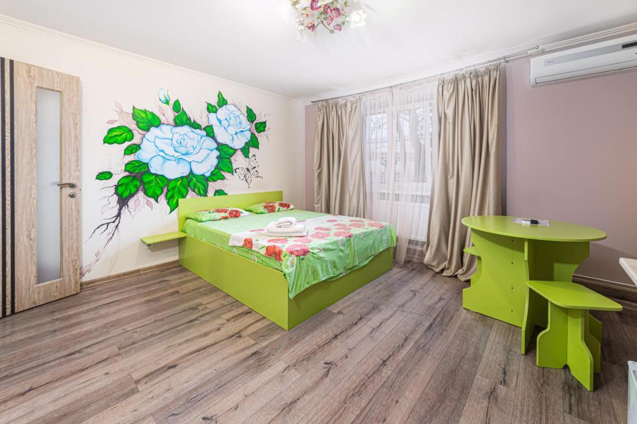 Rest Time Apartments Odesa Exterior photo